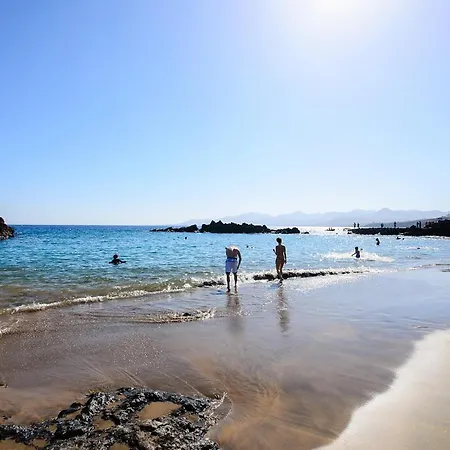 Red Volcano - Pool And Gym In Sport Center Fariones Included By Lanzarote Tatil Evi Puerto del Carmen (Lanzarote)