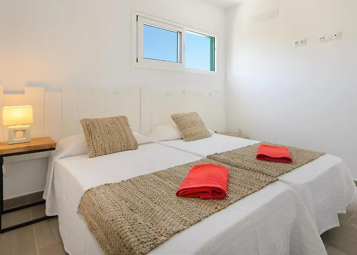 Feriehus Red Volcano - Pool And Gym In Sport Center Fariones Included By Lanzarote Puerto del Carmen (Lanzarote)