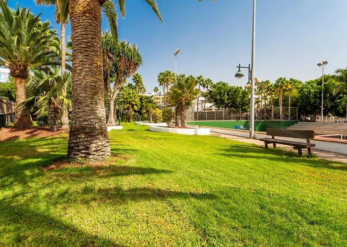 Red Volcano - Pool And Gym In Sport Center Fariones Included By Lanzarote * Puerto del Carmen (Lanzarote)