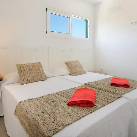 Semesterbostad Red Volcano - Pool And Gym In Sport Center Fariones Included By Lanzarote Puerto del Carmen (Lanzarote)