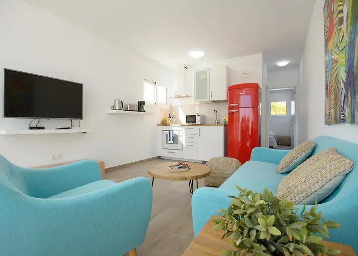 Сasa de vacaciones Red Volcano - Pool&gym In Sport Center Fariones Included By Lanzarote